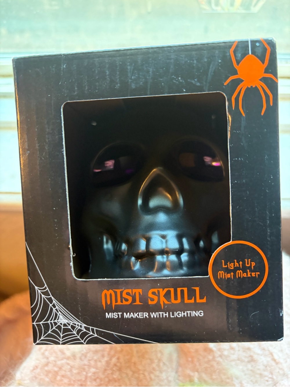 Mist Skull Light-Up Mist Maker - Black/Purple Light And Lightning